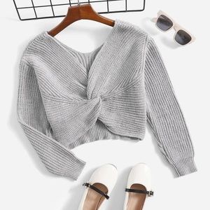 SOLD! NWOT Front twist girls sweater 11-12y